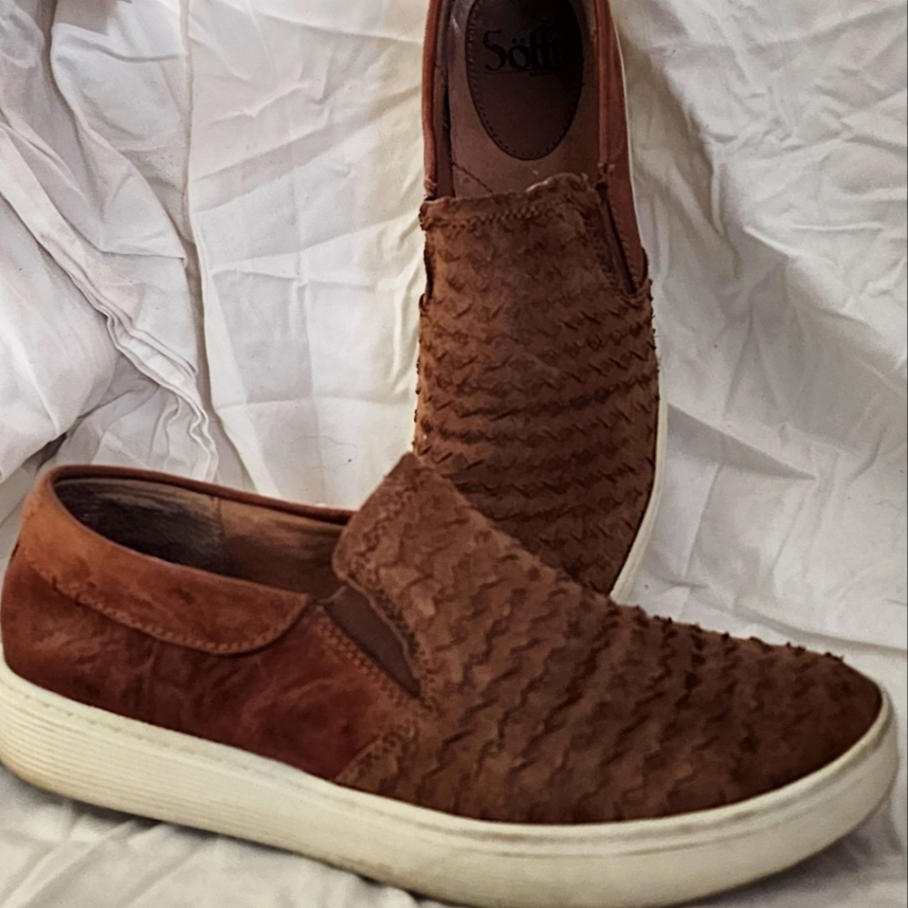 Sofft Leather Sneakers